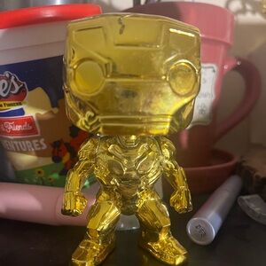 Gold Robot Figurine (no box)